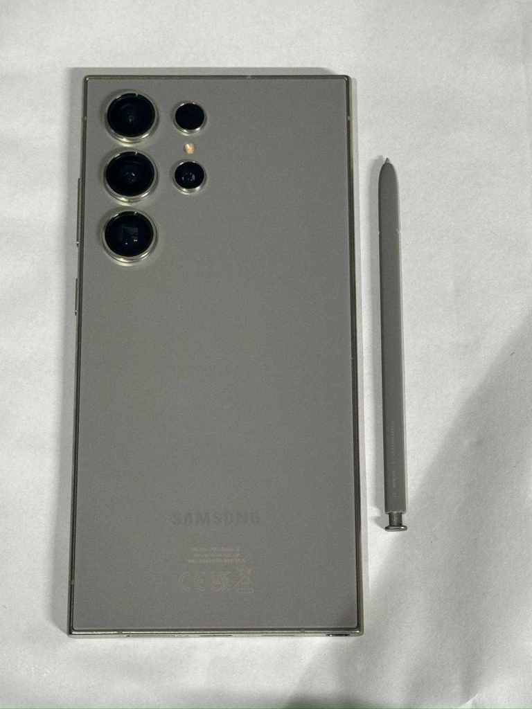 Samsung Galaxy S23 Ultra 256GB – Grey, As Good As New