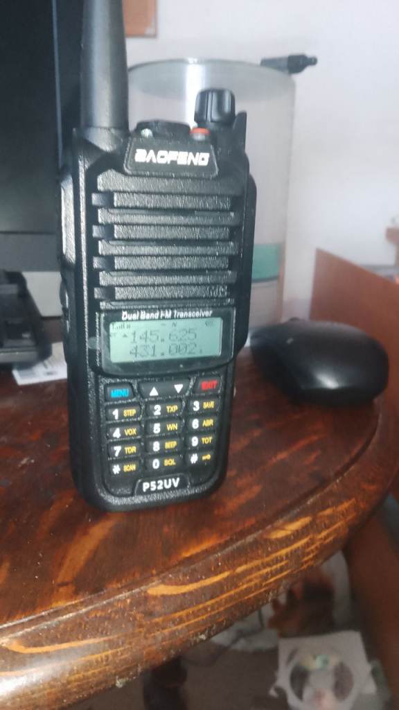 BAOFENG p52uv Dual Band Ham Radio – Good Condition
