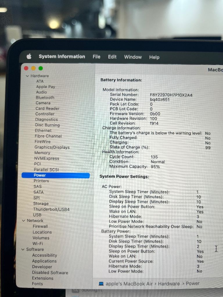 Apple MacBook Air M2 13.6-inch 2022 8C-CPU 8C-GPU 3.49GHz 8GB RAM 256GB SSD Midnight Blue Logic Pro 