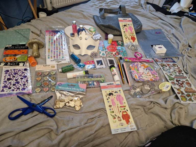 image for job lot art n crafts bundle 