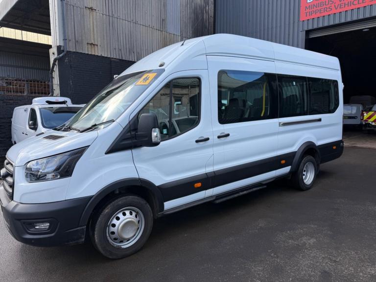 2020 Ford Transit 2.0 EcoBlue 130ps H3 17 Seater Trend MINIBUS DIESEL Manual