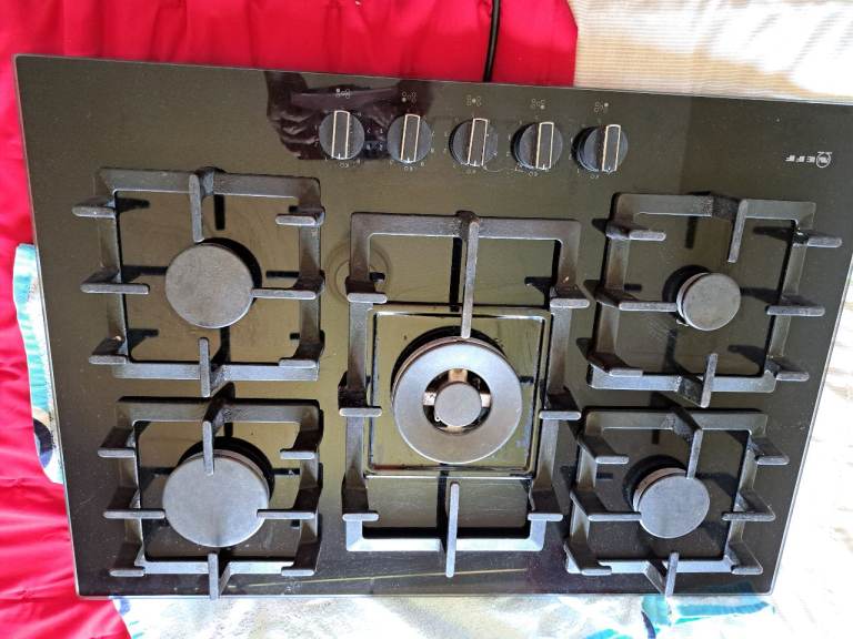 NEFF 5 ring gas hob