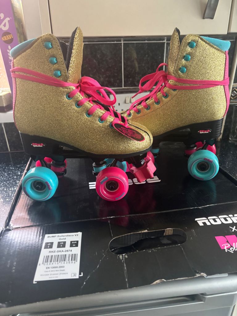 Size uk 2 girls Roller boots 