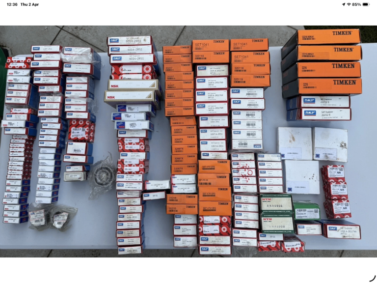 JOB LOT OF 189 NEW SKF, Fag, Nsk, Timken, Koyo  Bearings 3206,3209,6206,6208 etc