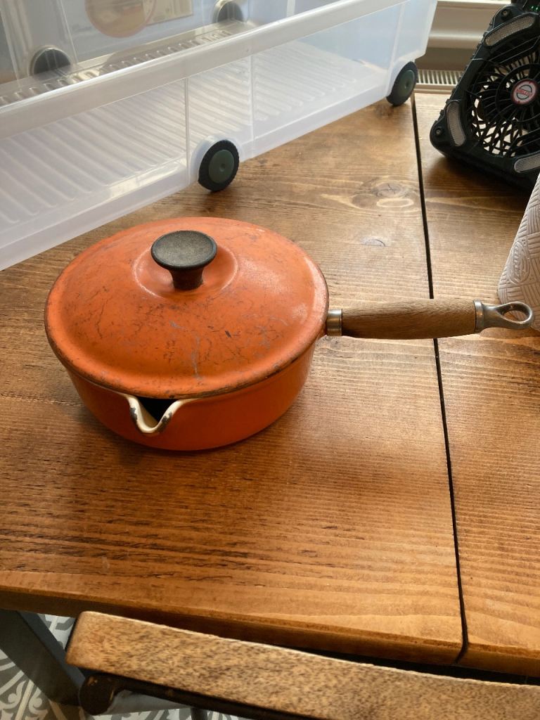Vintage Le Creuset pot
