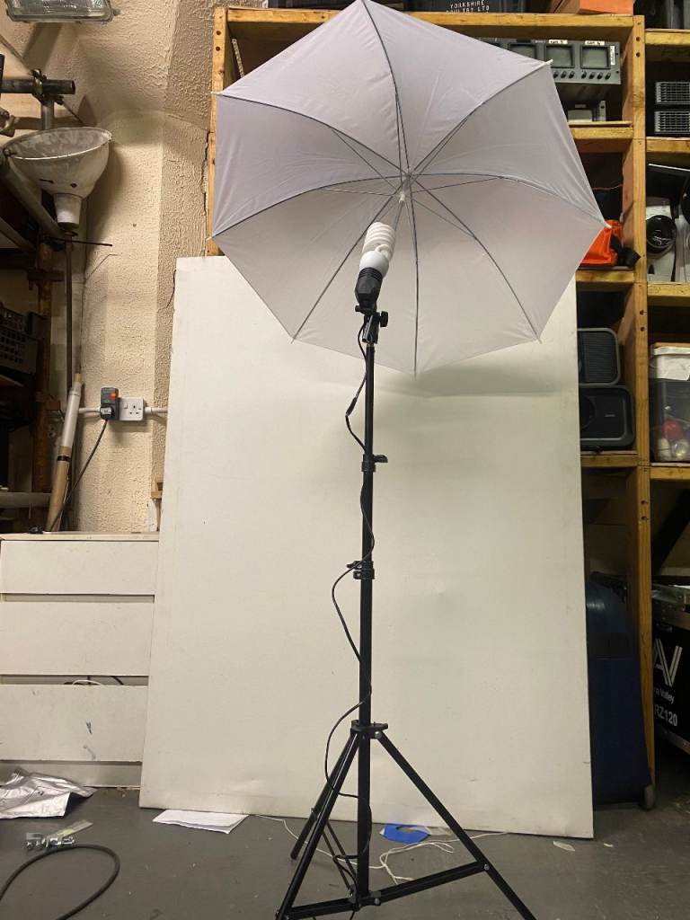 SOLD! Photography Studio Light Kit with Umbrella and Stand