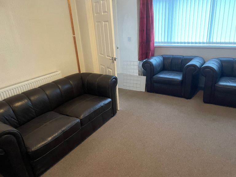 3 bed house - Bradeley 