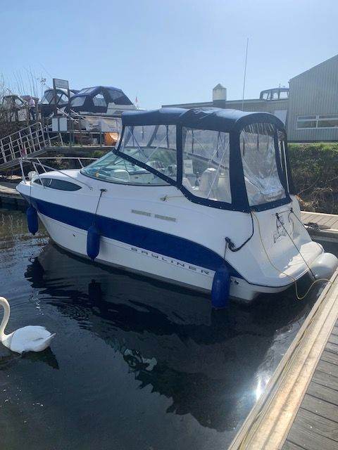 Bayliner Ciera 2455 for sale (2006)