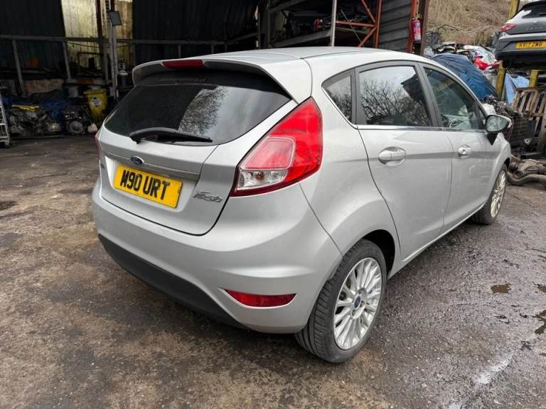 FORD FIESTA MK7.5 1.0 PETROL 2014 5 DOOR SILVER BREAKING SPARES REPAIRS PARTS