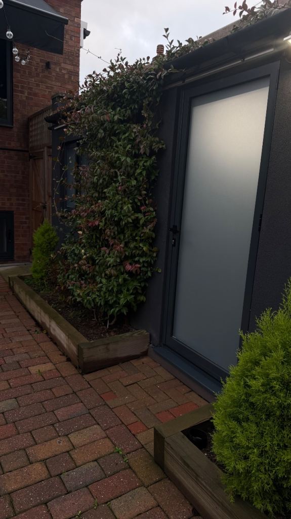 Gorgeous Studio Located in Cockfosters