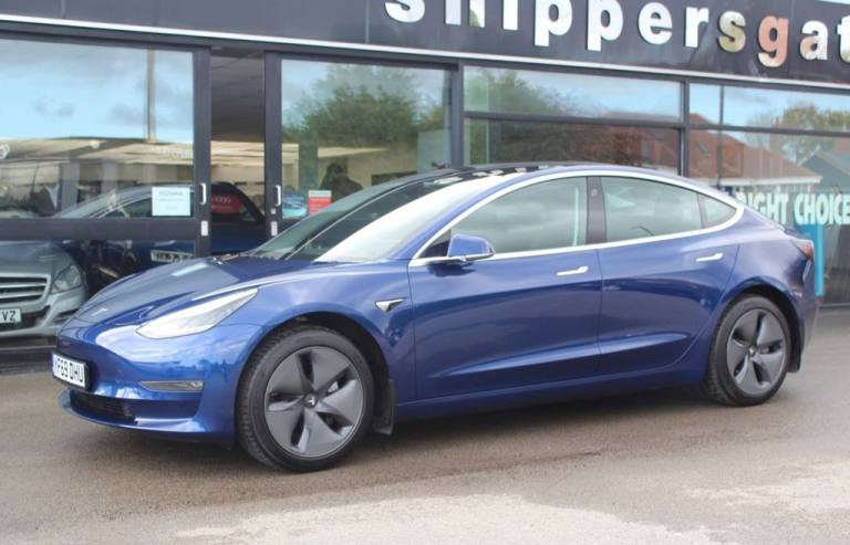 2019 69 TESLA MODEL 3 0.0 STANDARD RANGE PLUS 4D 302 BHP