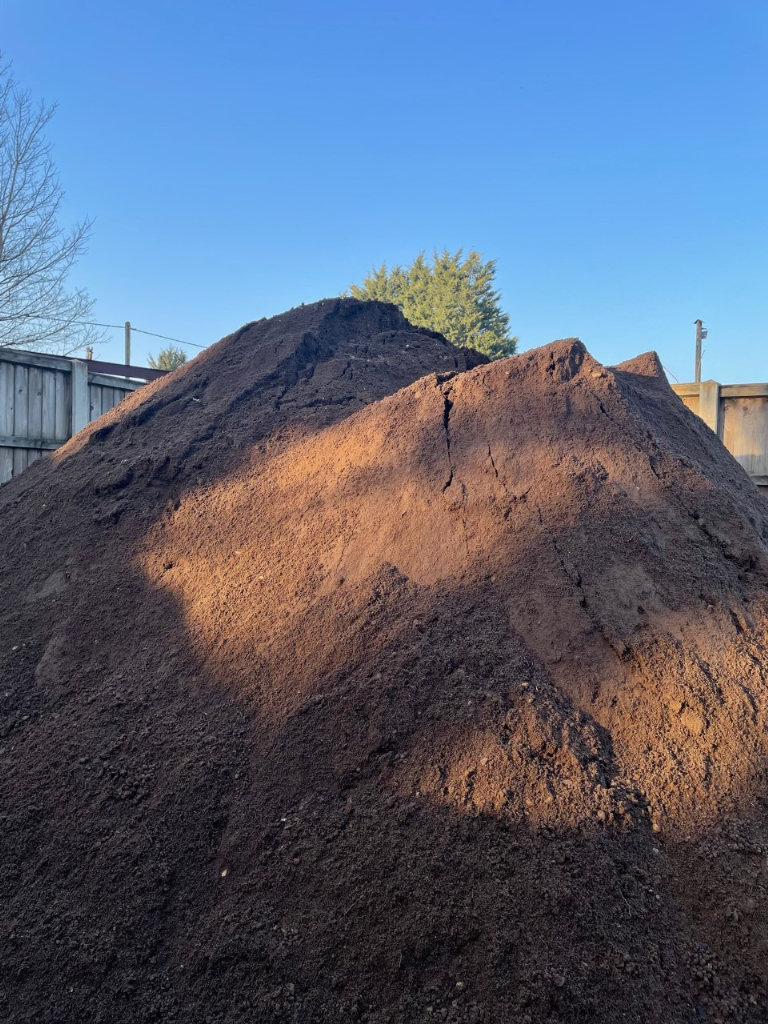 Top Soil - Screened 20mm Down, Norwich / Norfolk, Good Quality Recycled, Turf Also Available 