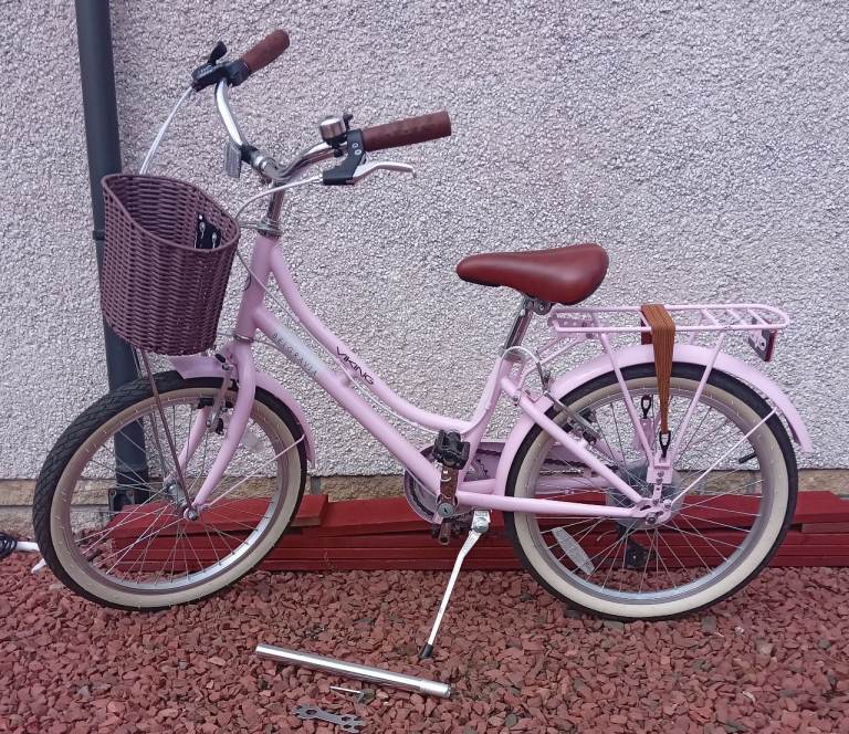 Viking Belgravia Junior Girls Traditional Heritage Bike in Pink
