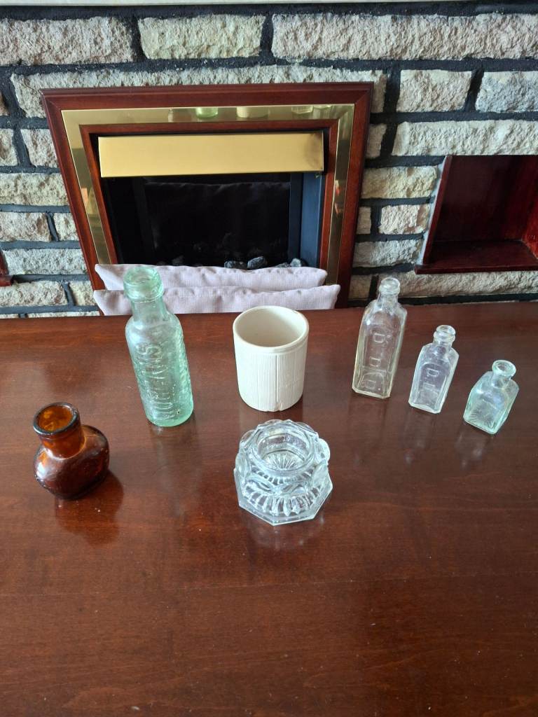 COLLECTION OF VINTAGE BOTTLES ETC.