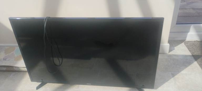 Good Condition Flat Screen TV