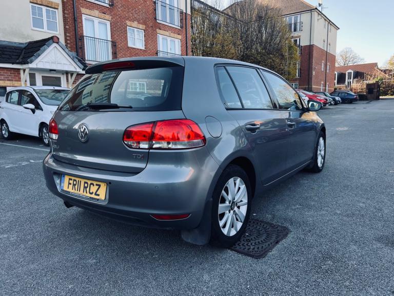 2011 Volkswagen Golf 1.6 TDi 105 Match 5dr DSG HATCHBACK Diesel Automatic
