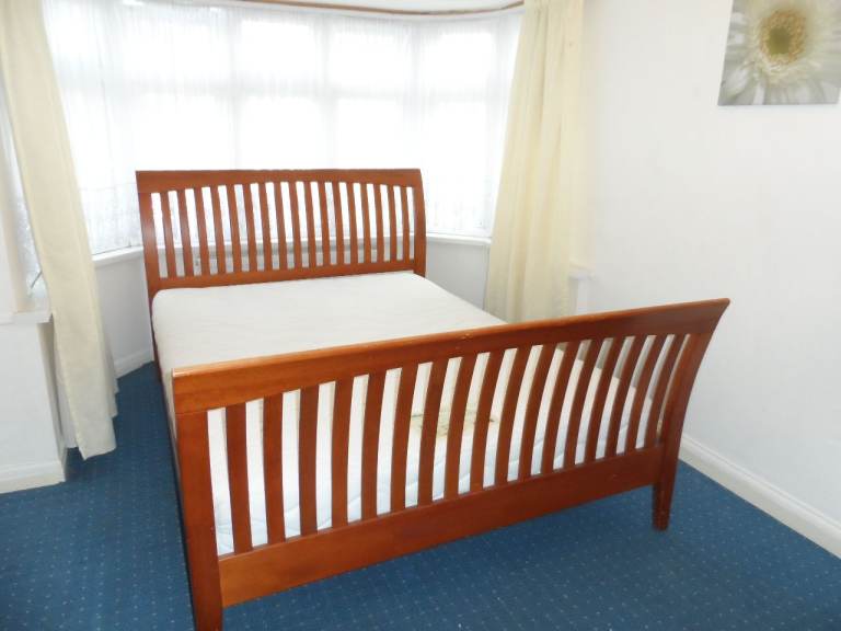 One Bedroom Flat To Rent - Coniston Avenue, Perivale, Greenford, UB6 8EE