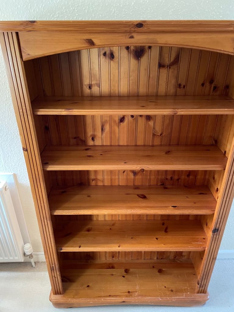 Pine bookcase 