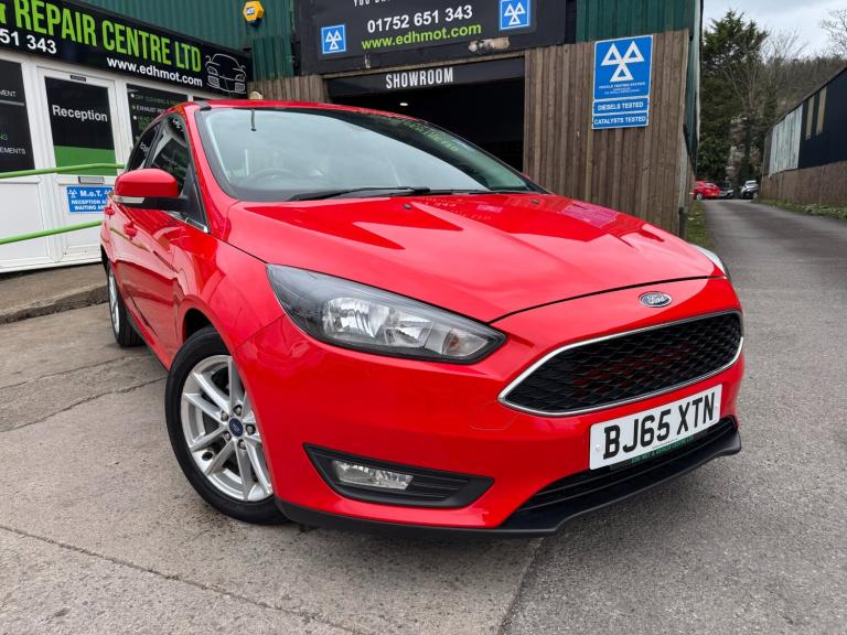 2015 Ford Focus 1.6 125 Zetec 5dr Powershift HATCHBACK Petrol Automatic