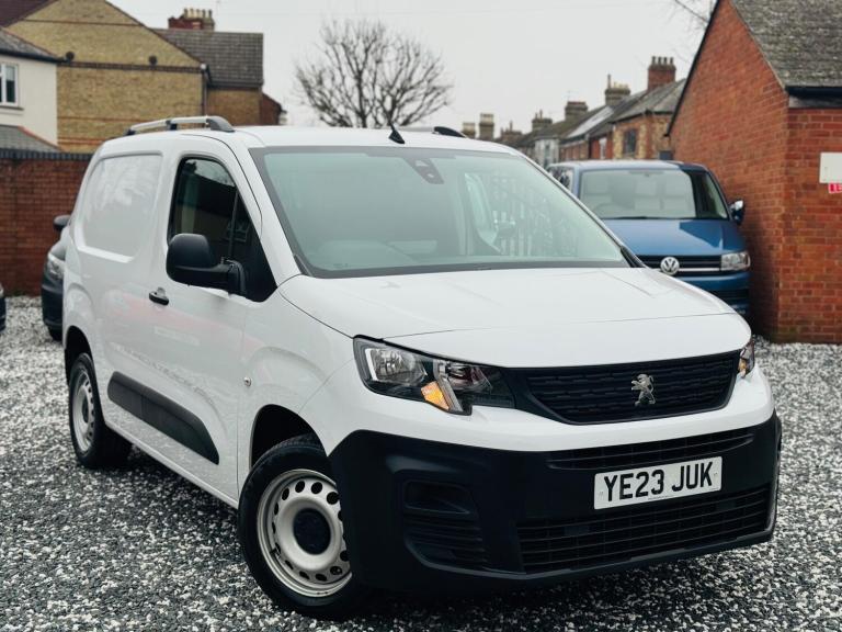 2023 Peugeot Partner 1000 1.5 BlueHDi 100 Professional Premium + Van PANEL VAN DIESEL Manual