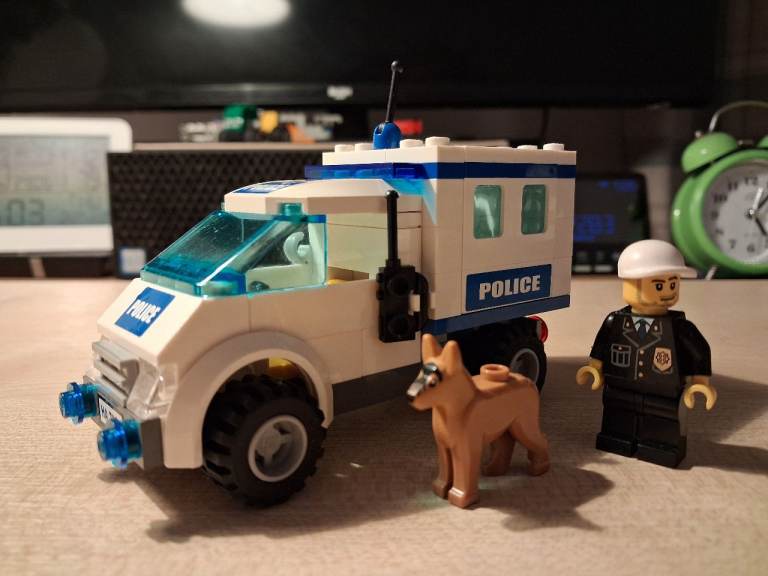 Lego police dog van 