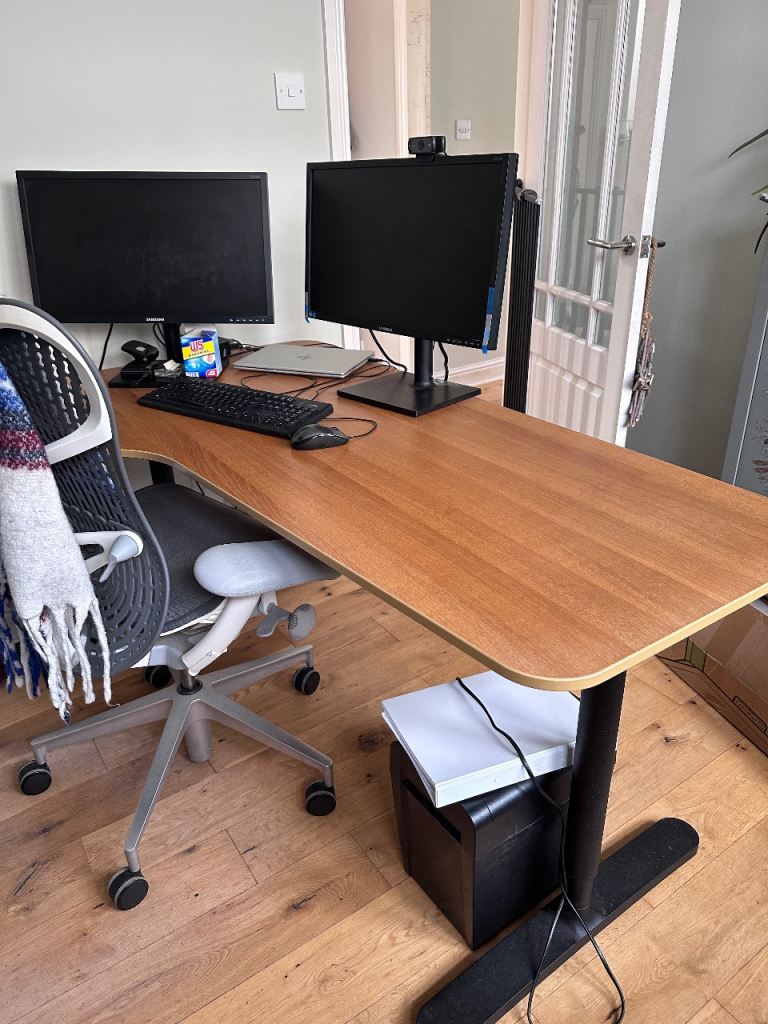 IKEA ‘Bekant’ Office Corner Desk