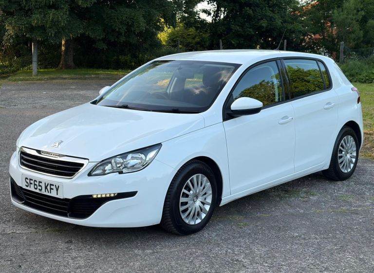 2015 Peugeot 308 1.6 diesel mot may 2027 full service history £20 road tax 