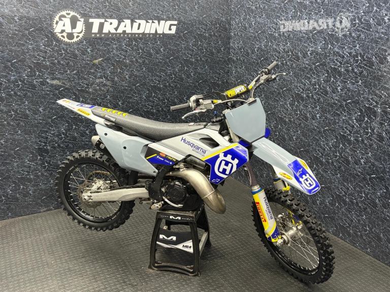 Husqvarna TC 125 2023 (MX / MOTOCROSS / ENDURO ) @ AJ TRADING