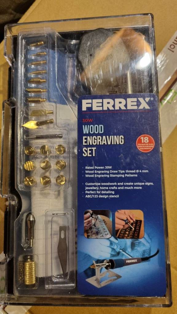 Wood Engraving Set. Boxed. New. Electric