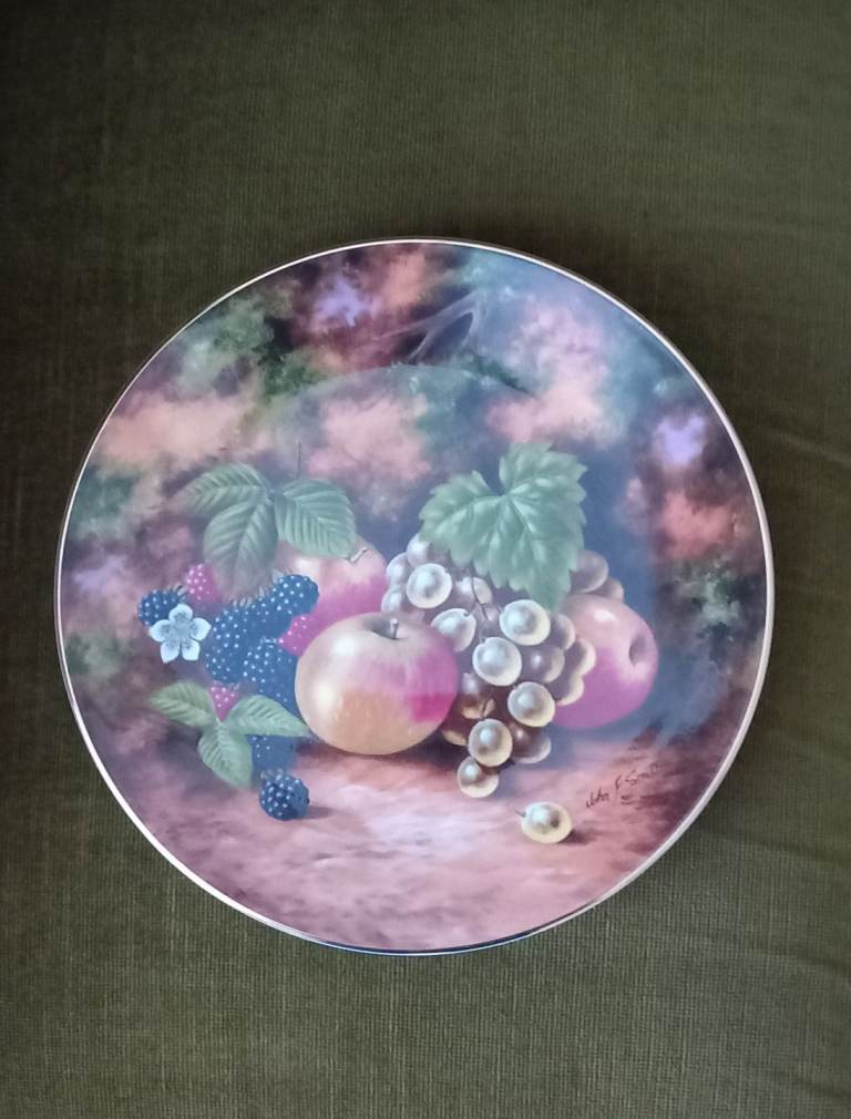 Royal Albert Ornamental Plate. 9" approx across 