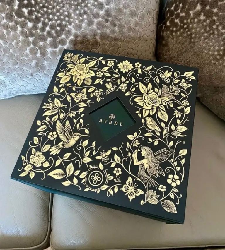 Avant Skincare 12 Day Wonders Advent Calendar Gift Box