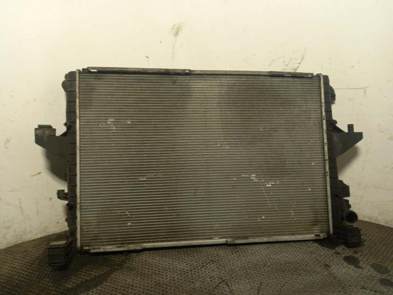 Volkswagen Transporter Radiator 2015-2025 2.0l Cxgb 7e0121253c