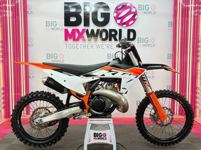KTM SX 250 2023 - Only 59 Hours - Really Clean - Apico Pegs & Samco Hoses