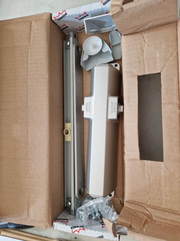 X6 Dorma ts90 impulse door closers