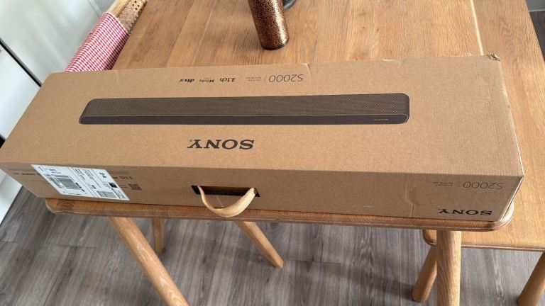 Sony HTS2000 3.1 Ch 250W sounds bar 
