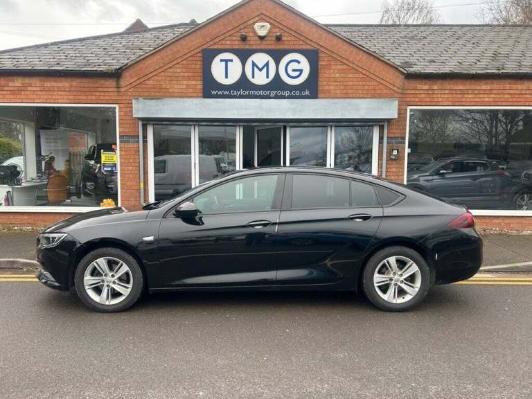 2018 Vauxhall Insignia 1.5i Turbo GPF Design Nav Grand Sport 5dr Petrol Automatic Euro 6 (s/s) (1...