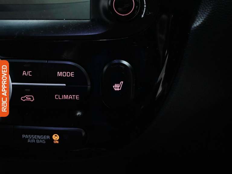 2015 Kia Soul 1.6 CRDi Maxx SUV 5dr Diesel Manual Euro 5 (126 bhp) Hatchback DIESEL Manual