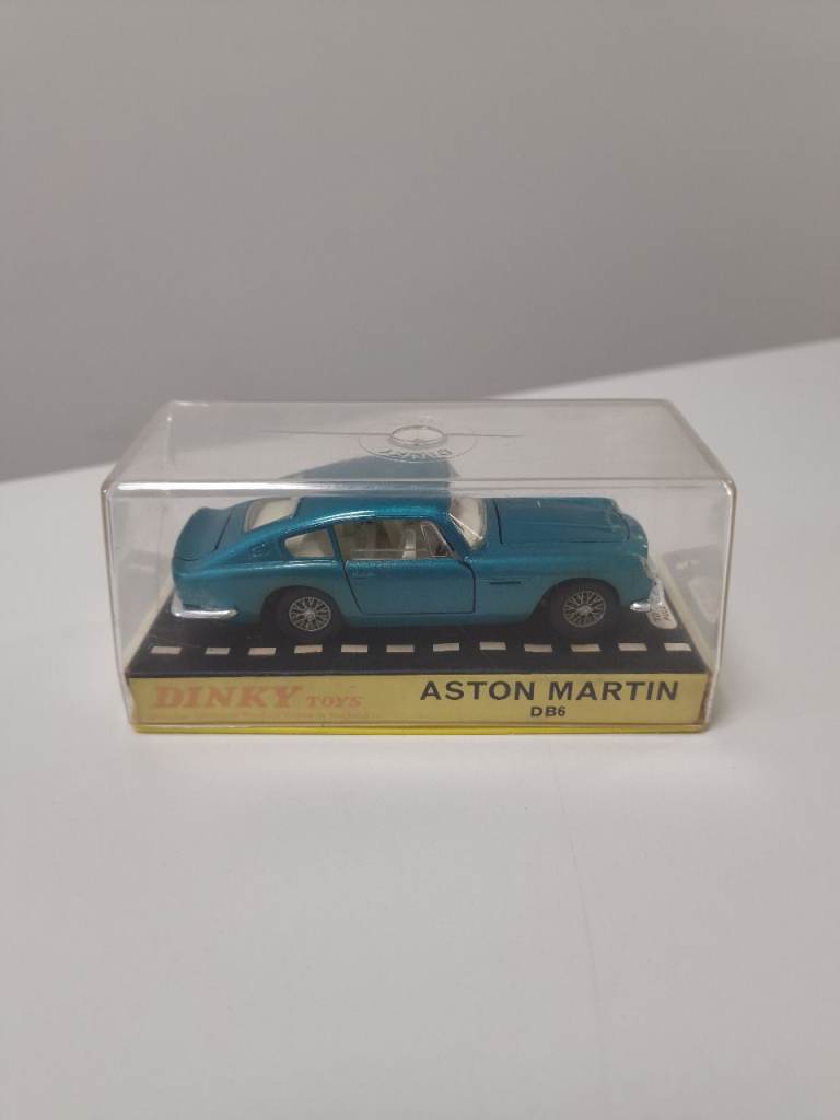 Dinky Toys Aston Martin DB6 Metallic Green Diecast Model Car – Vintage (Read Description)