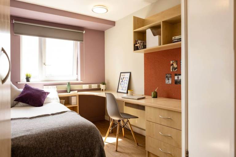 51 weeks En Suite Silver Plus Room - Belgrave View Tenancy Takeover