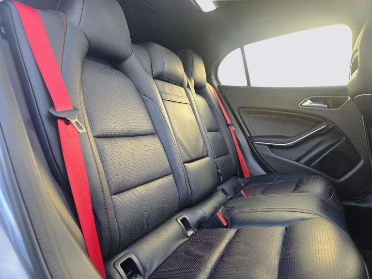 2016 Mercedes-Benz GLA GLA 220d 4Matic AMG Line 5dr Auto [Prem Plus] ESTATE DIESEL Automatic