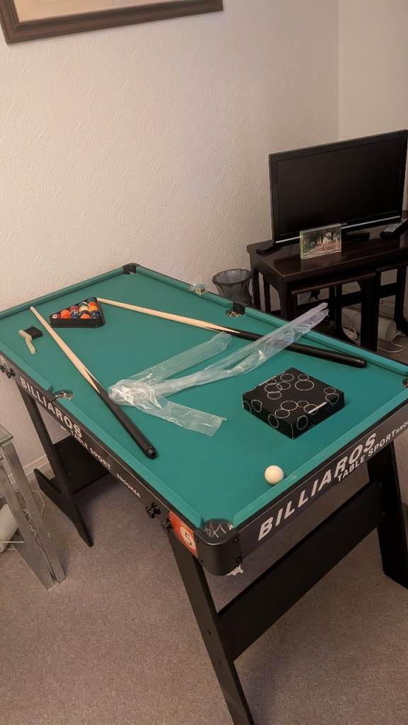 Pool/snooker table new 