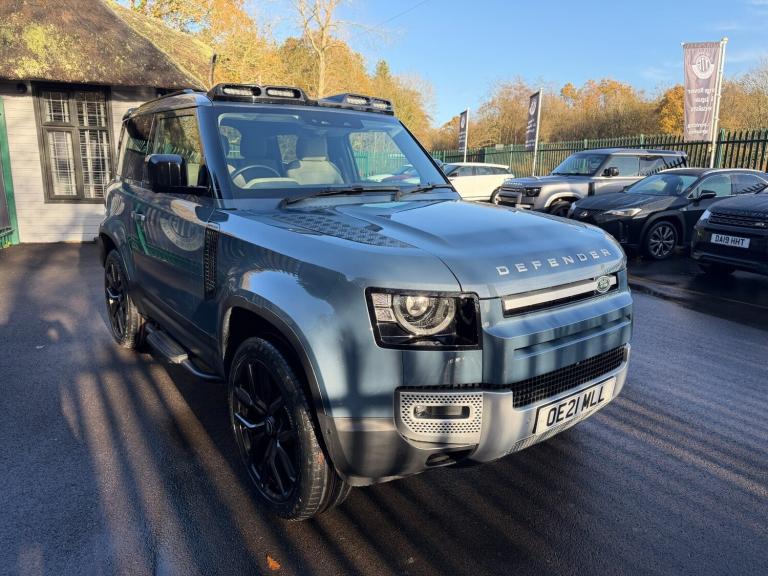 2021 Land Rover Defender 3.0 D250 SE 90 3dr Auto Estate Diesel Automatic