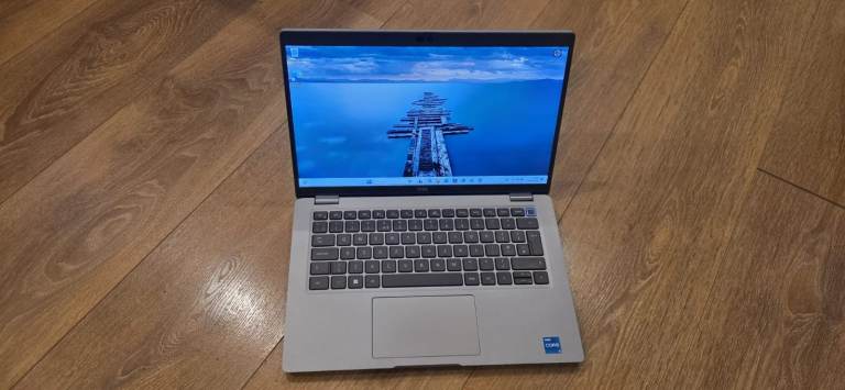 Dell Latitude 5430 laptop Intel 1235U 10xCore 12th gen processor with a backlit keyboard
