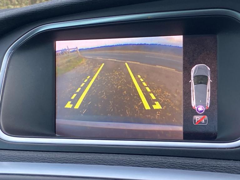 2018 Volvo V40 T3 [152] Inscription 5dr - Sat Nav &amp; Rear Camera &amp; Heated Seats HATCHBACK ...