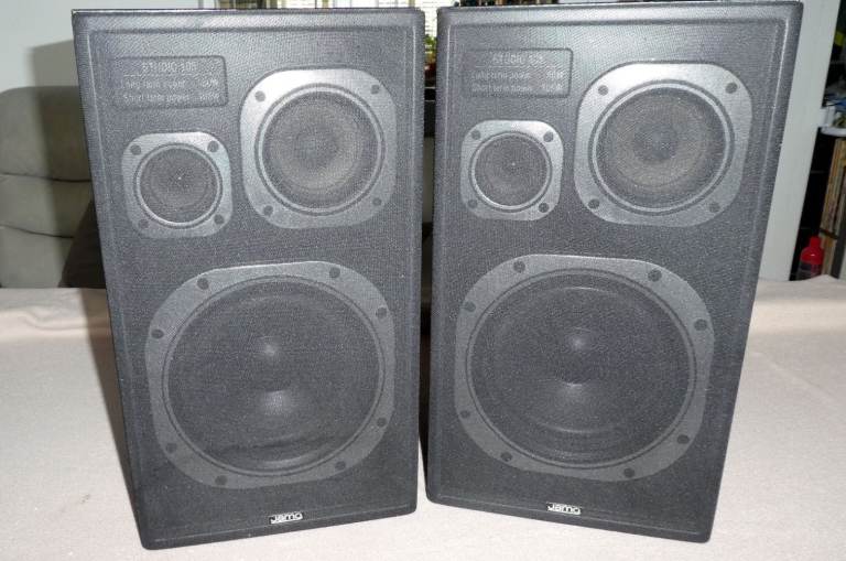 Jamo Studio 105 Stereo Speakers Black 3-Way 50W 4-8 Ohms Made In Denmark
