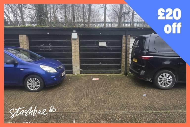 Garage to rent in Hounslow (TW3) | Stashbee