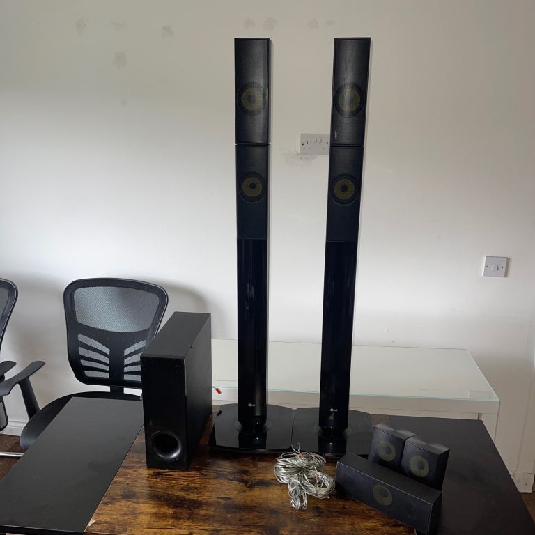 Lg  5.1 channel  1200W Home  Theatre system 