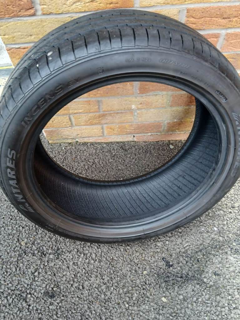 Selling 2 Antares tyres in excellent condition