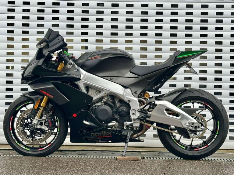 2019 Aprilia RSV 4 1100 FACTORY 1.1 RSV 4 1100 Factory Unlisted Petrol Automatic