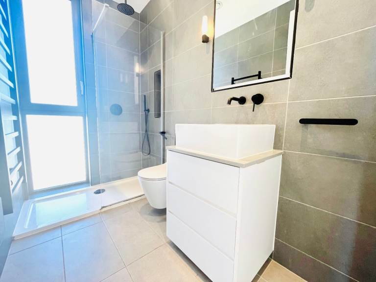  Health Spa with Pool 2 bed flat to rent Mentor House, Oberman Road, Dollis Hill NW10  Available Now